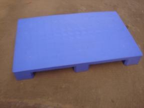 塑膠卡板、塑料地臺板與塑料墊倉板 東莞泰盛塑膠制品的專業優勢與應用探討